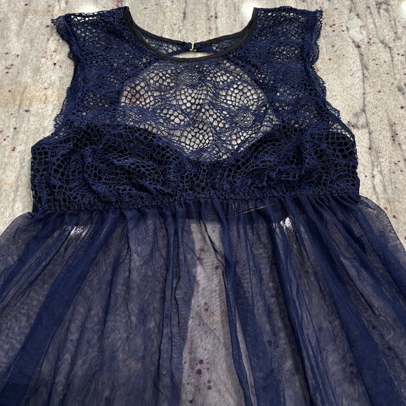 Victorias Secret Dark Blue Lace and Satin Teddy - Size M - Picture 2 of 6